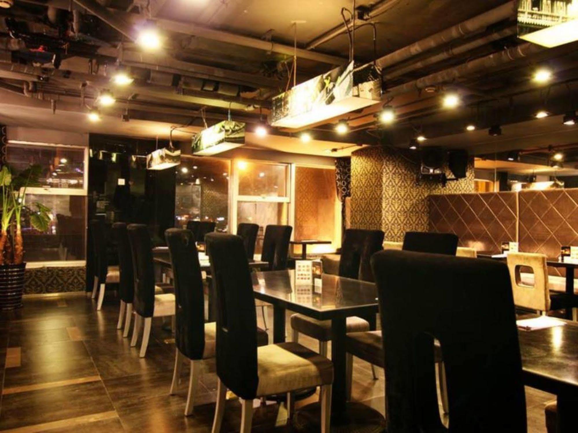 Fx Hotel Yansha Пекин Экстерьер фото